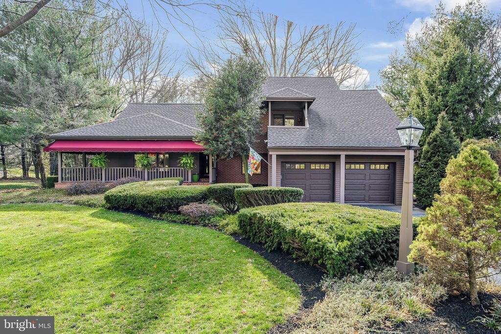 Photo of 1556 SHEAFFER RD, ELIZABETHTOWN, PA 17022 (MLS # PALA2032184)