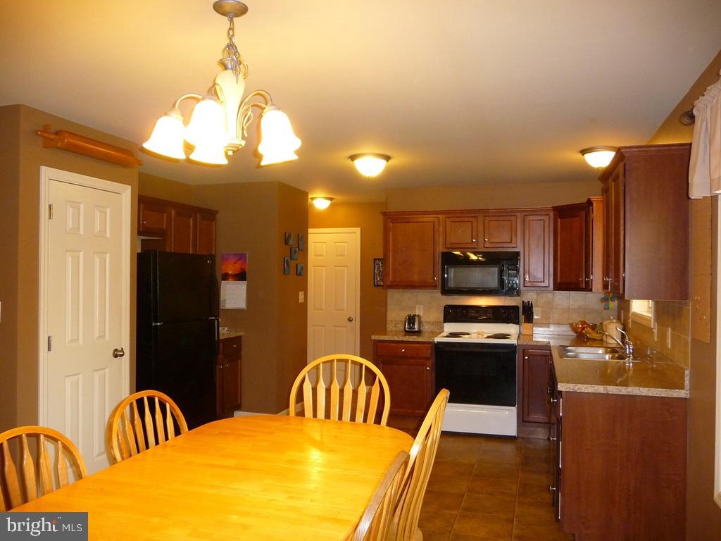 ELM TREE - Residential