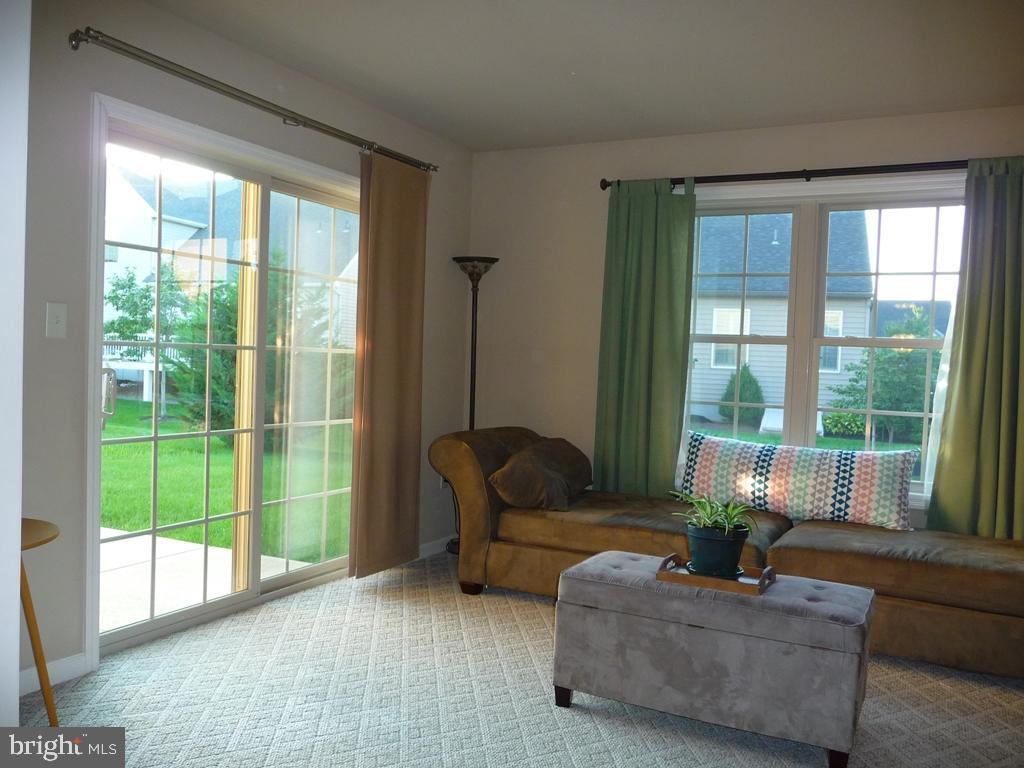 ELM TREE - Residential