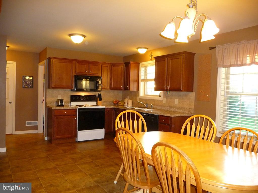 ELM TREE - Residential
