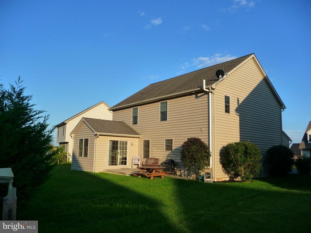 ELM TREE - Residential