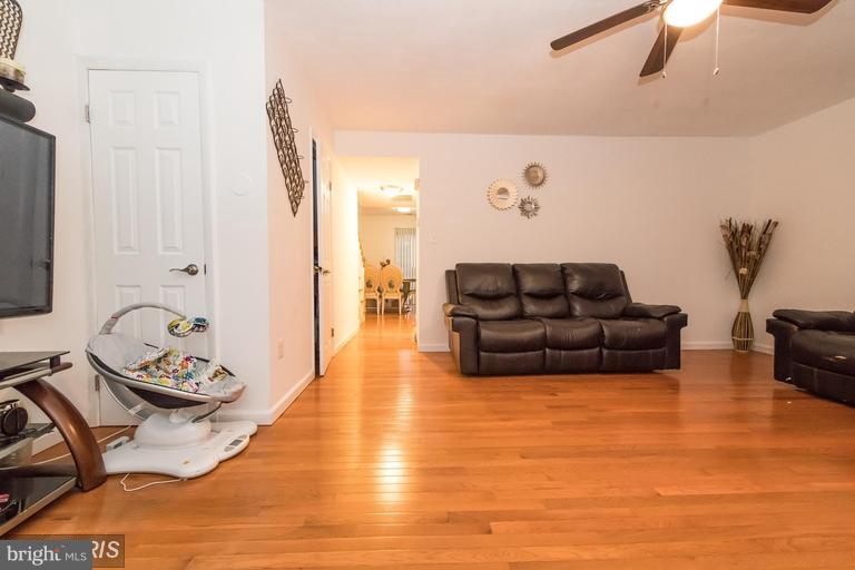 WILLIAMSTOWN - Residential