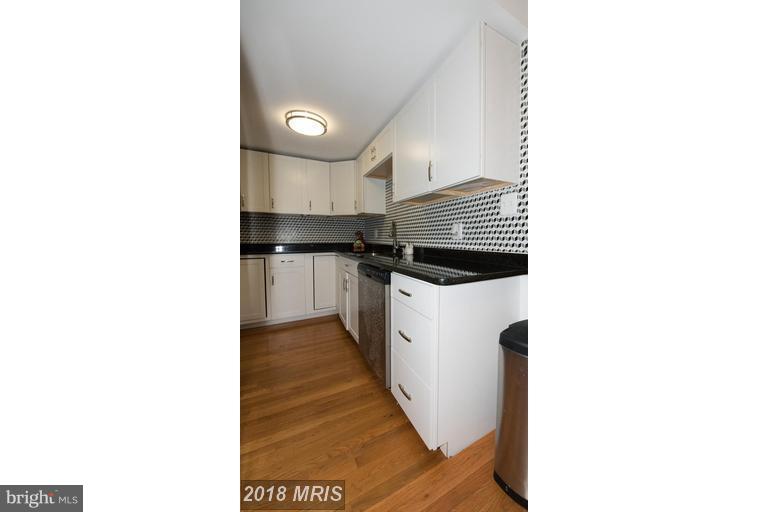 WILLIAMSTOWN - Residential