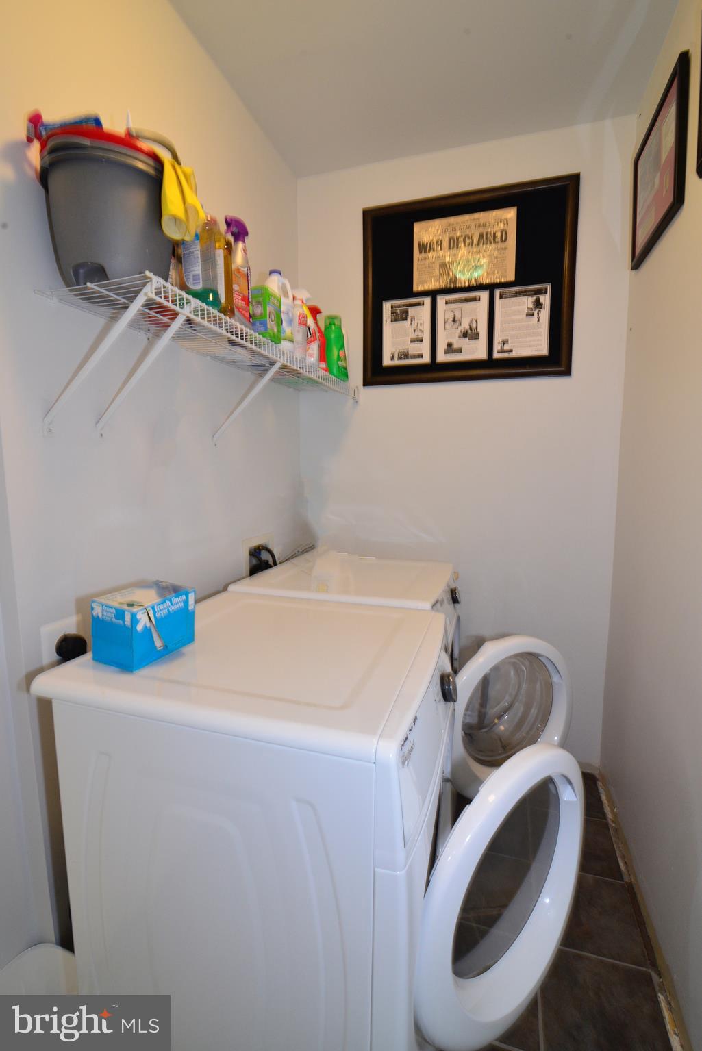 LANSDOWNE ON THE POTOMAC - Residential