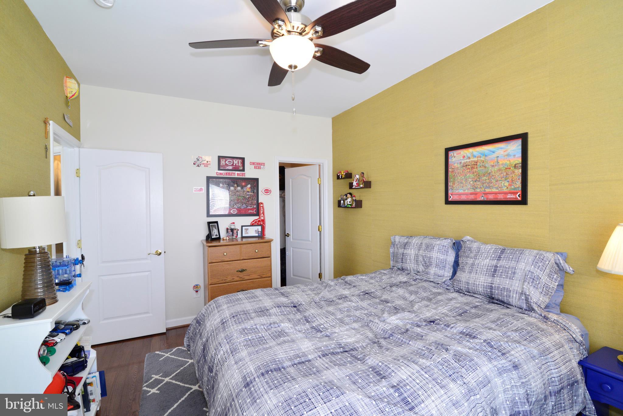 LANSDOWNE ON THE POTOMAC - Residential