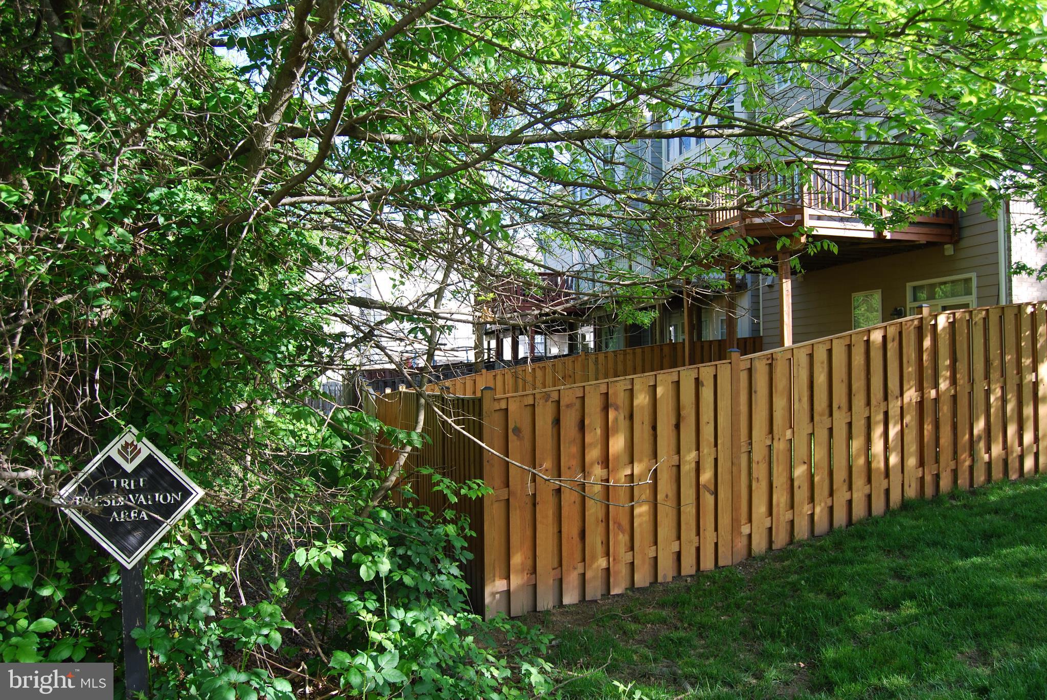 LANSDOWNE ON THE POTOMAC - Residential