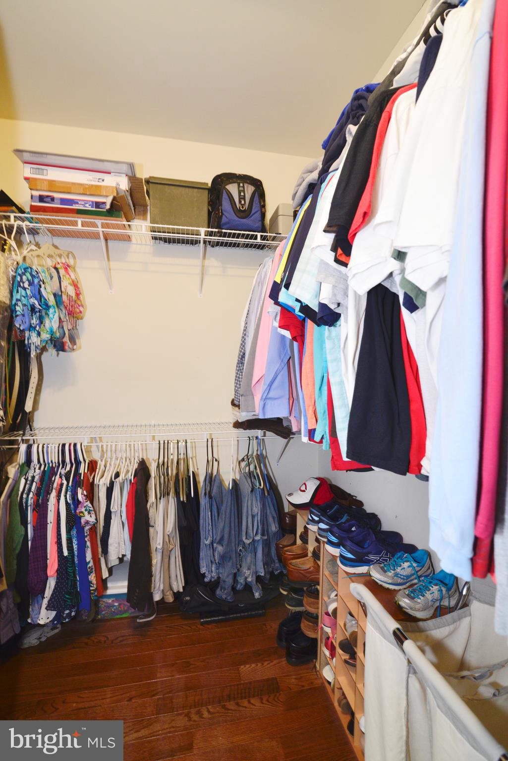 LANSDOWNE ON THE POTOMAC - Residential