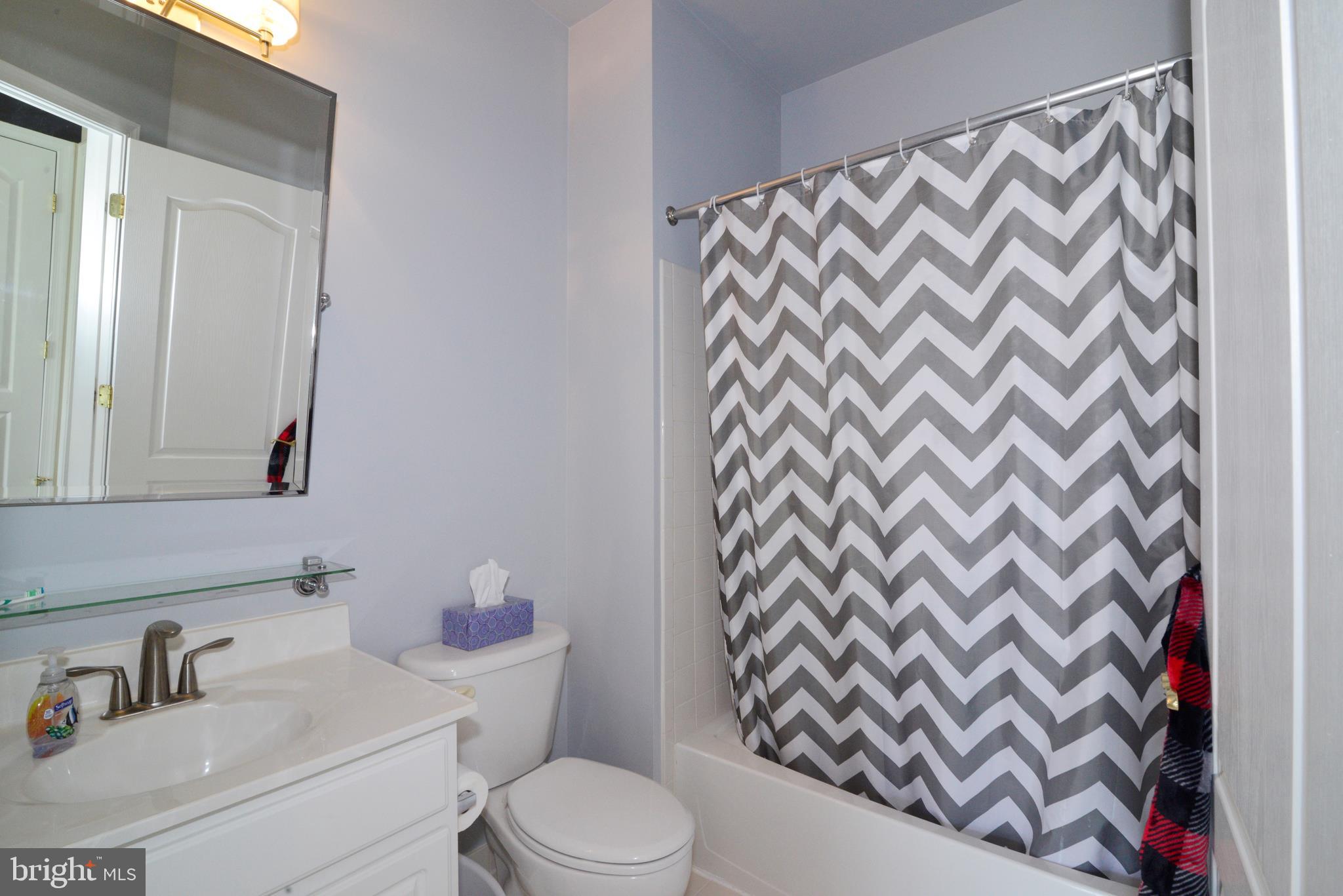 LANSDOWNE ON THE POTOMAC - Residential