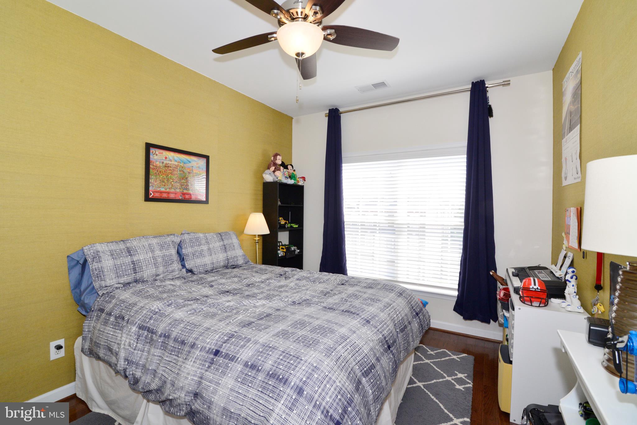 LANSDOWNE ON THE POTOMAC - Residential