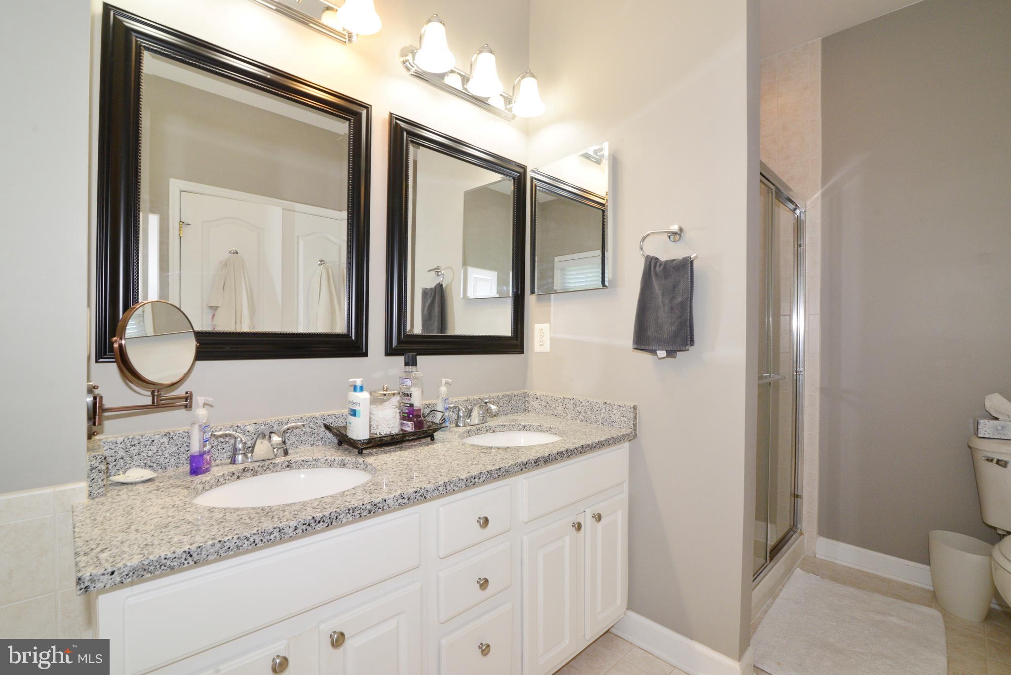 LANSDOWNE ON THE POTOMAC - Residential