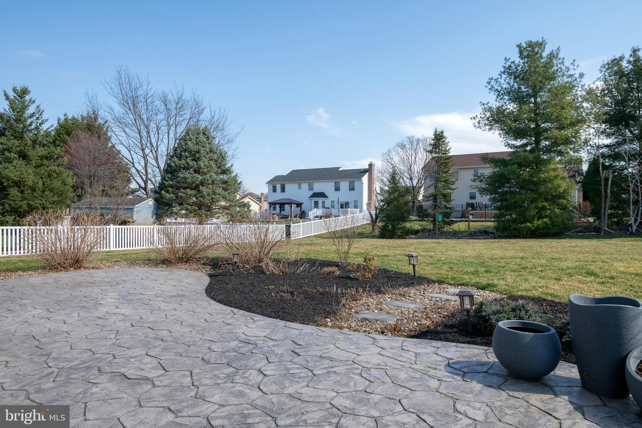 KONHAUS ESTATES - Residential