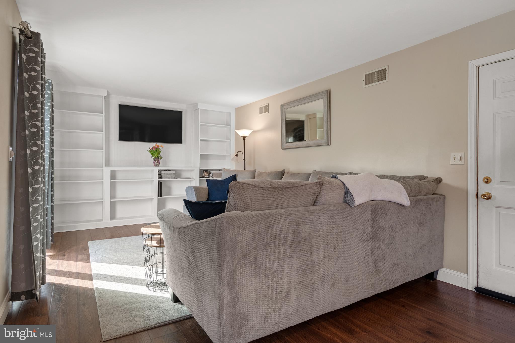 KONHAUS ESTATES - Residential