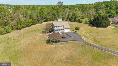Photo of 15212 Truman Manor Lane, WALDORF, MD 20601 (MLS # MDCH2054170)