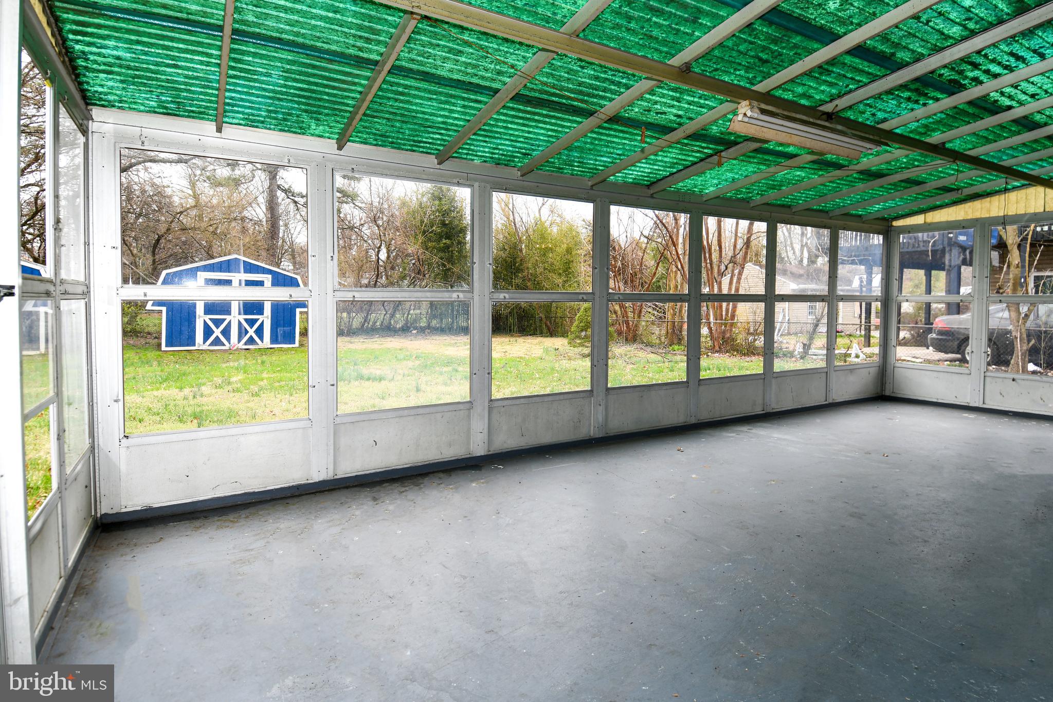 SOMERSET - Residential