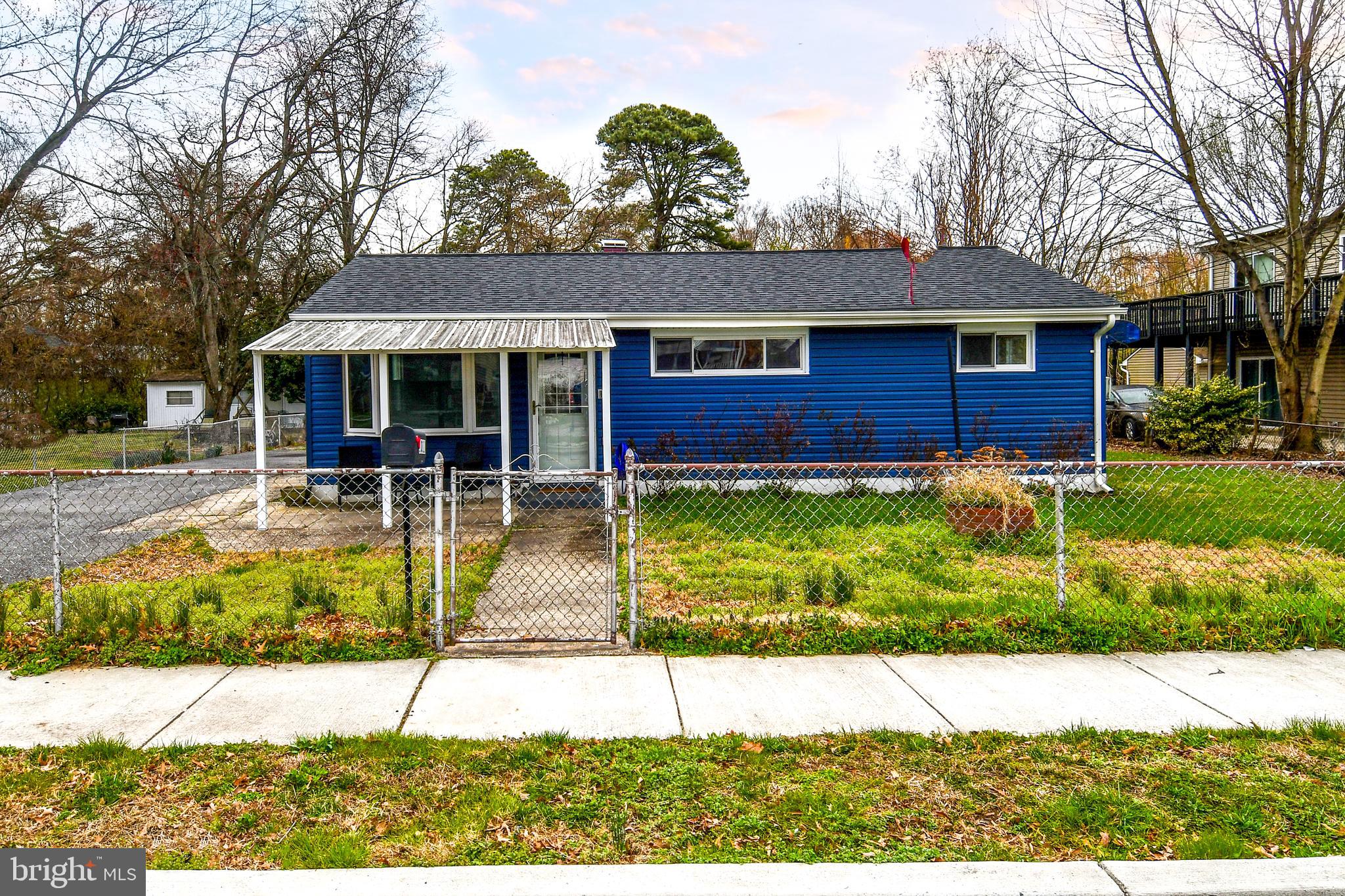 1011 LONDONDERRY DRIVE