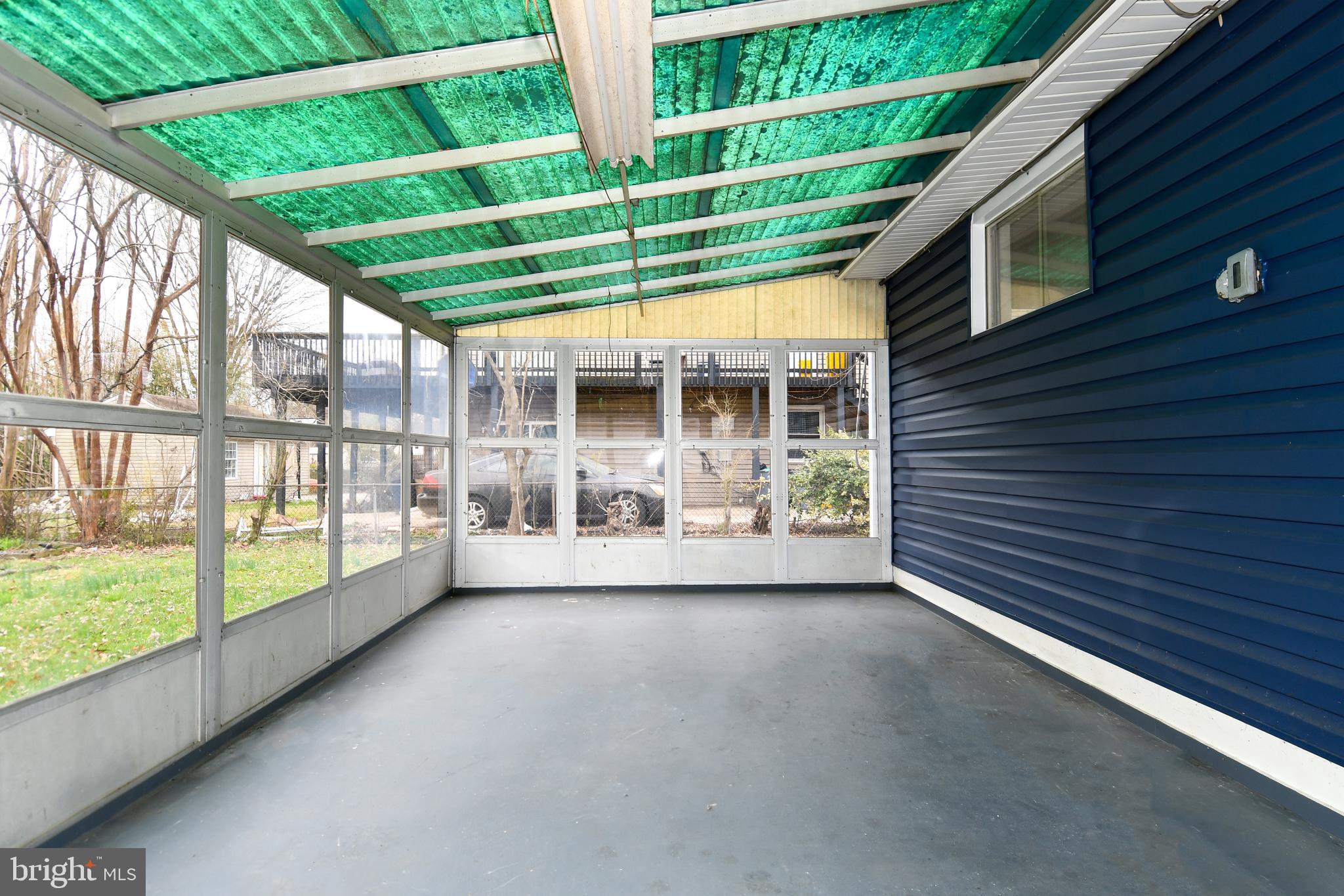 SOMERSET - Residential