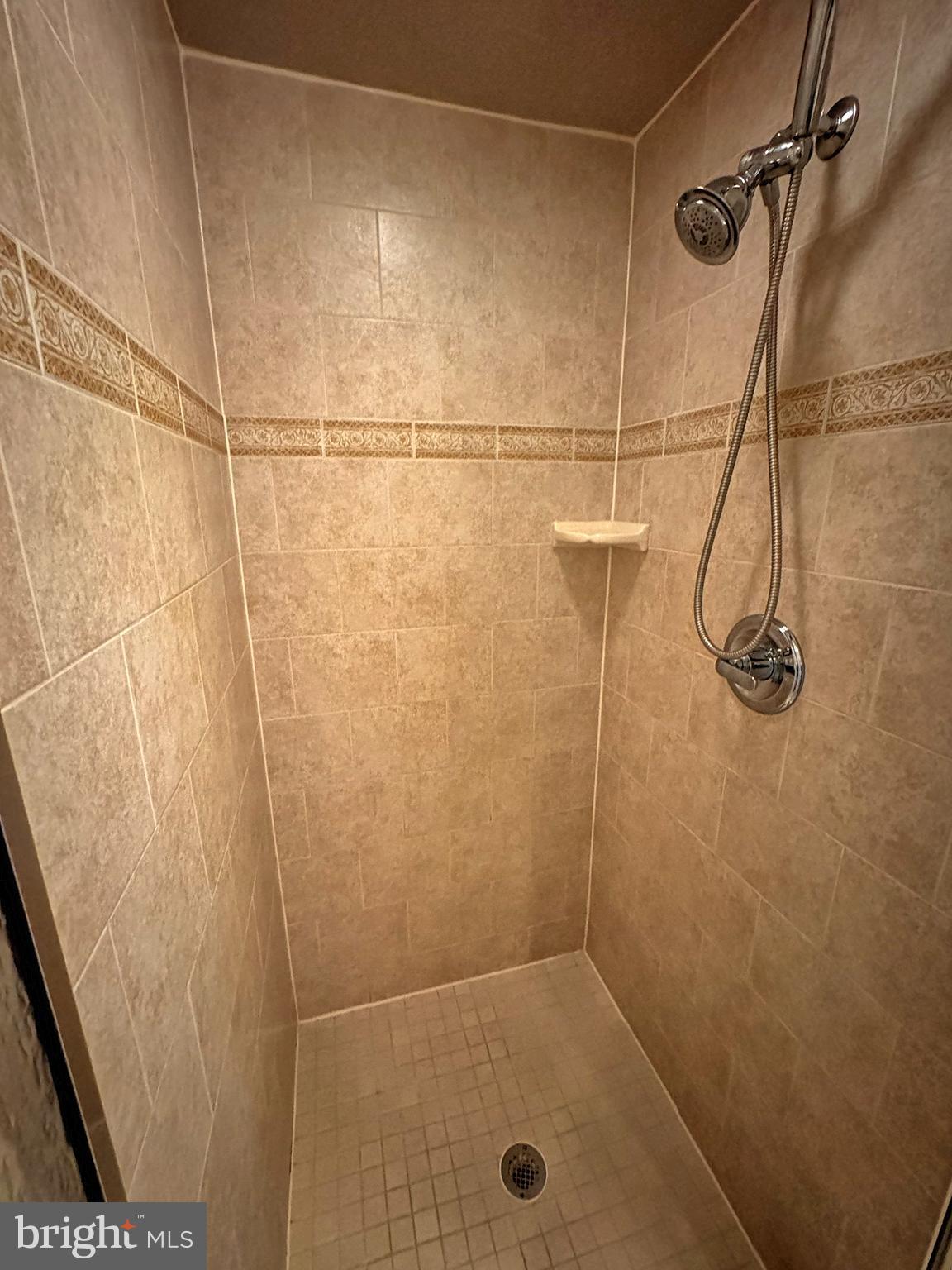 CRISIFIELD - Residential