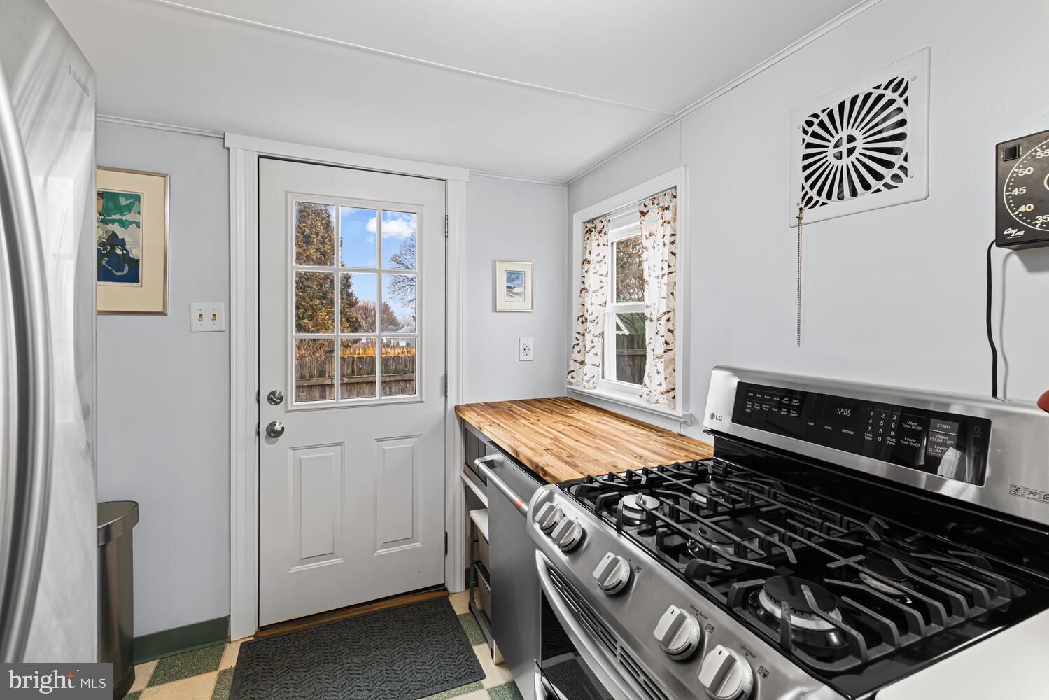 JENKINTOWN - Residential