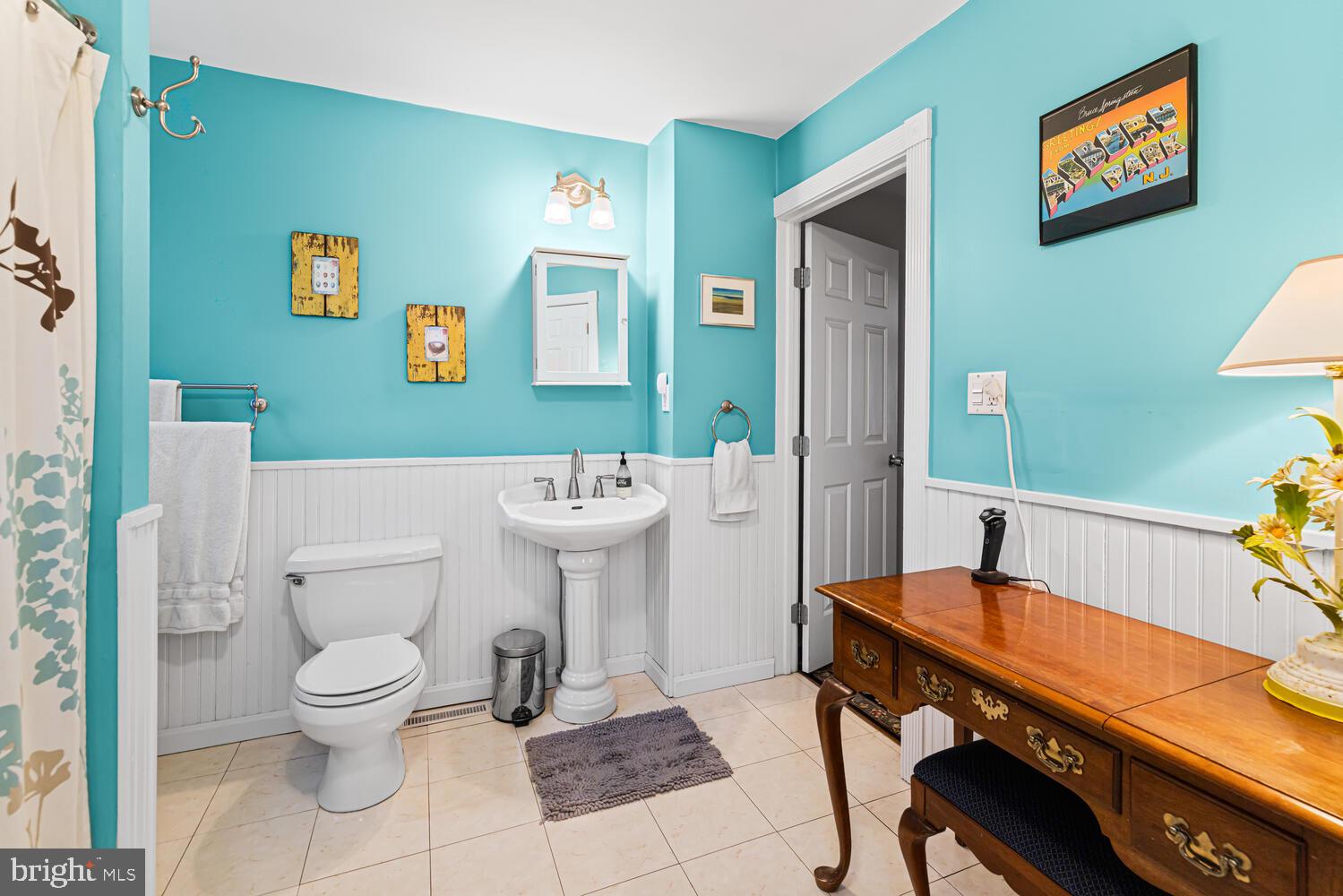 JENKINTOWN - Residential