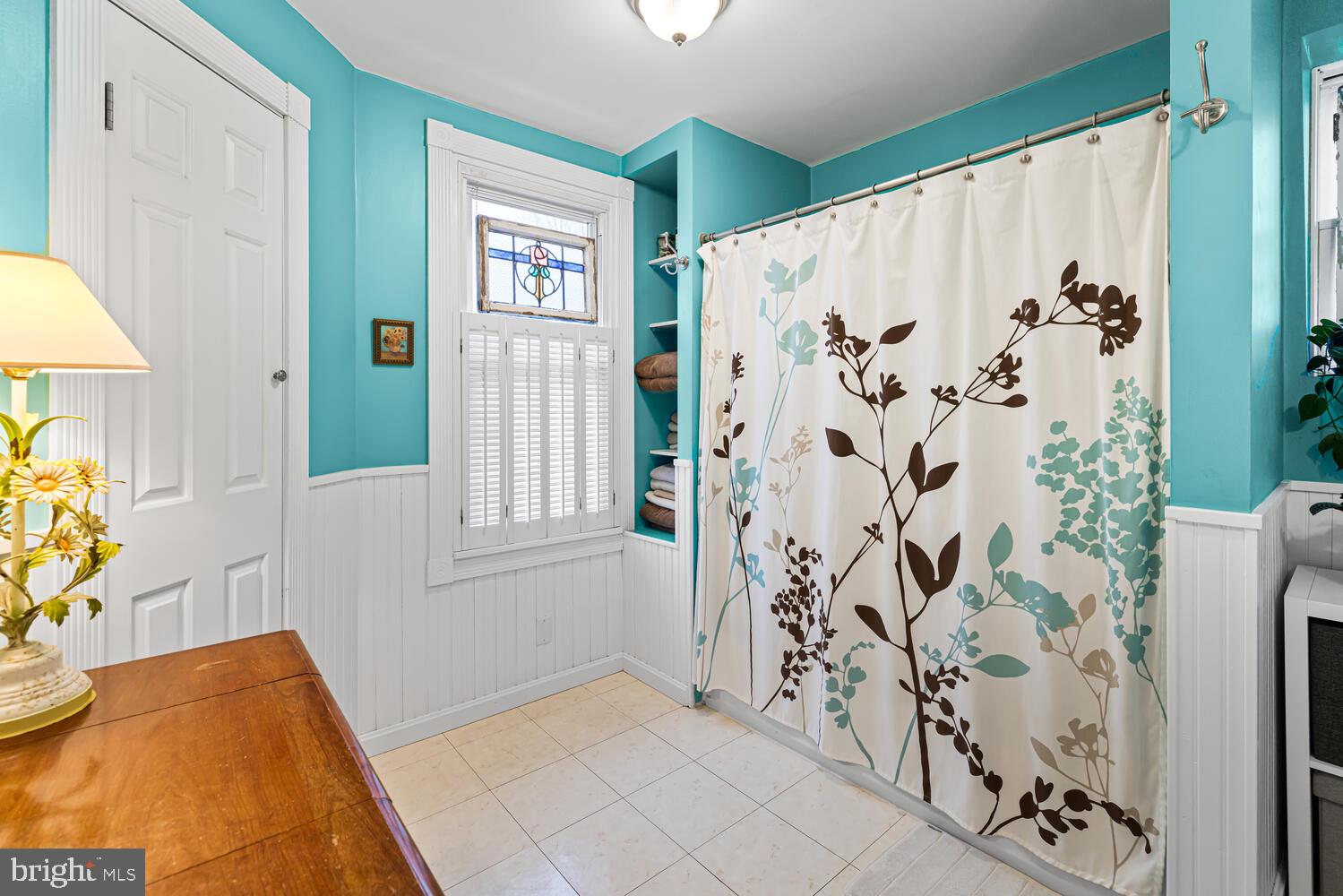 JENKINTOWN - Residential