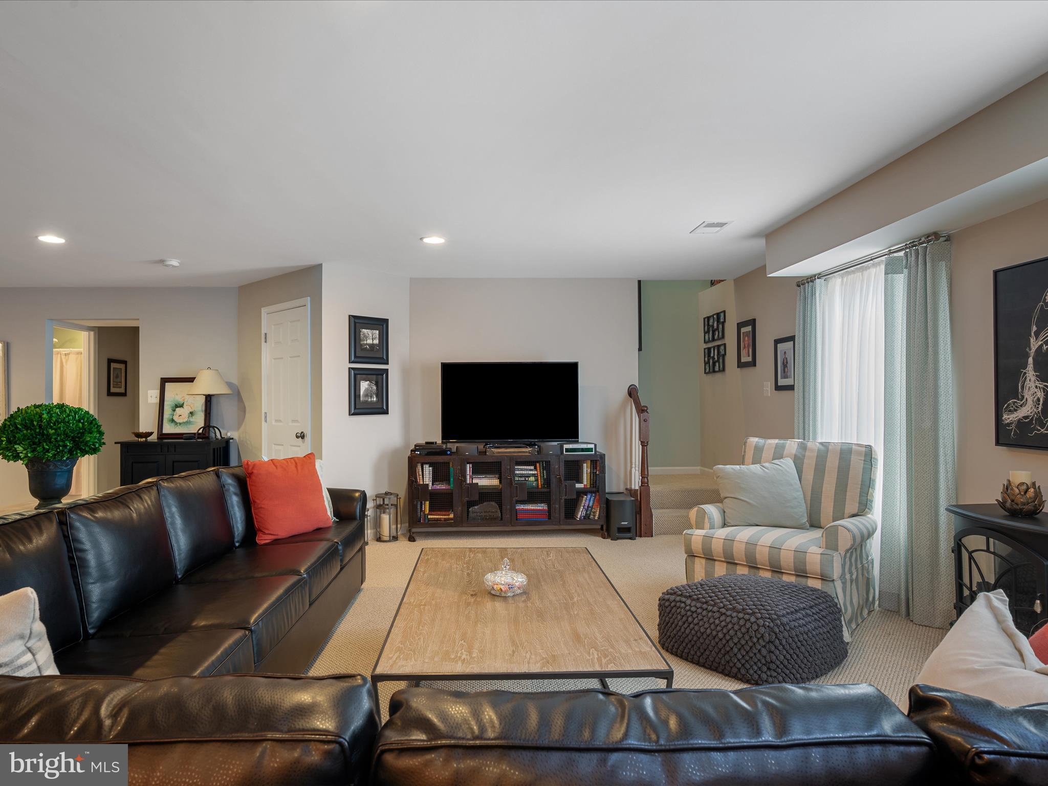 SOUTHERN HILLS - Residential