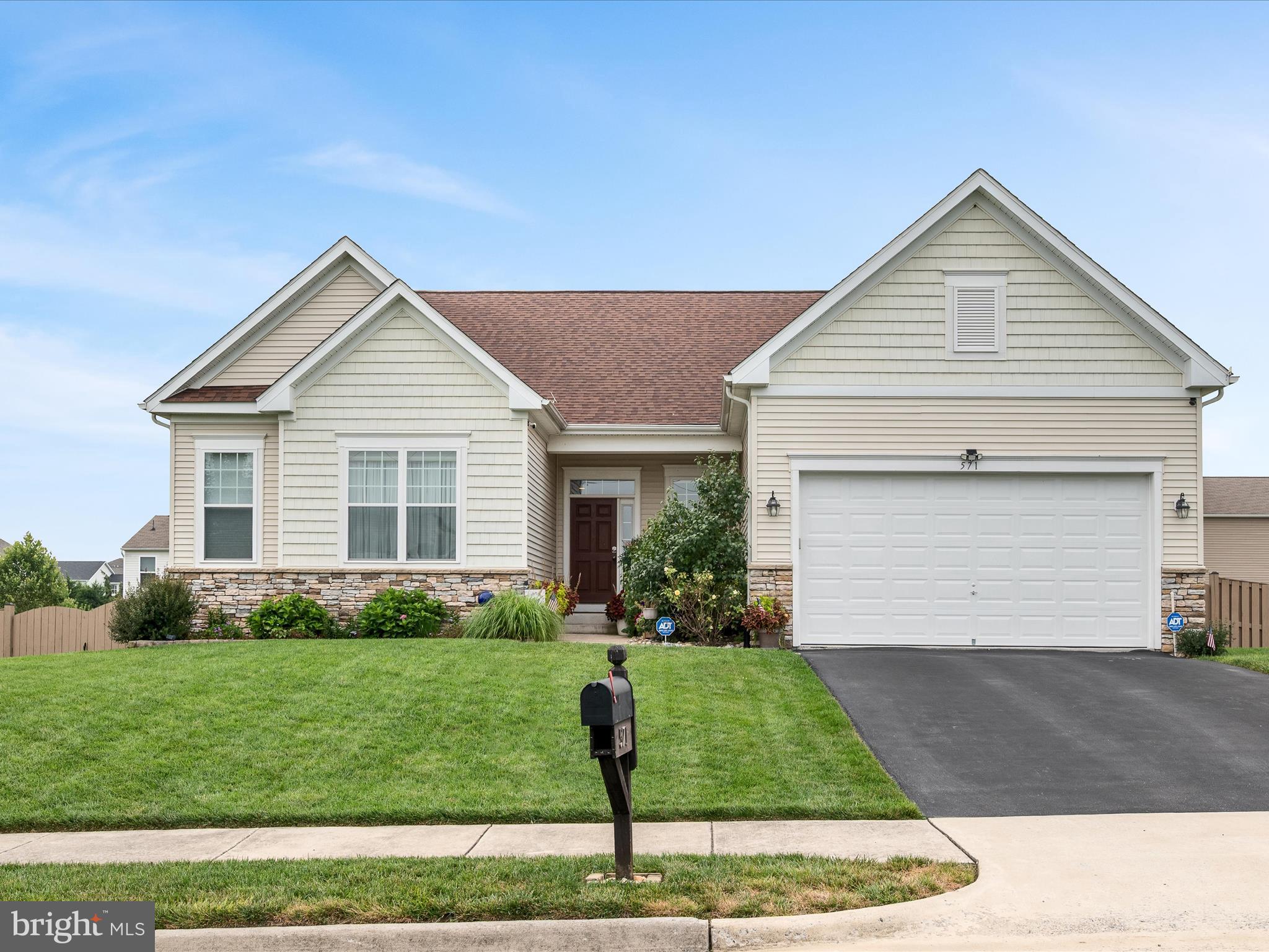 SOUTHERN HILLS - Residential