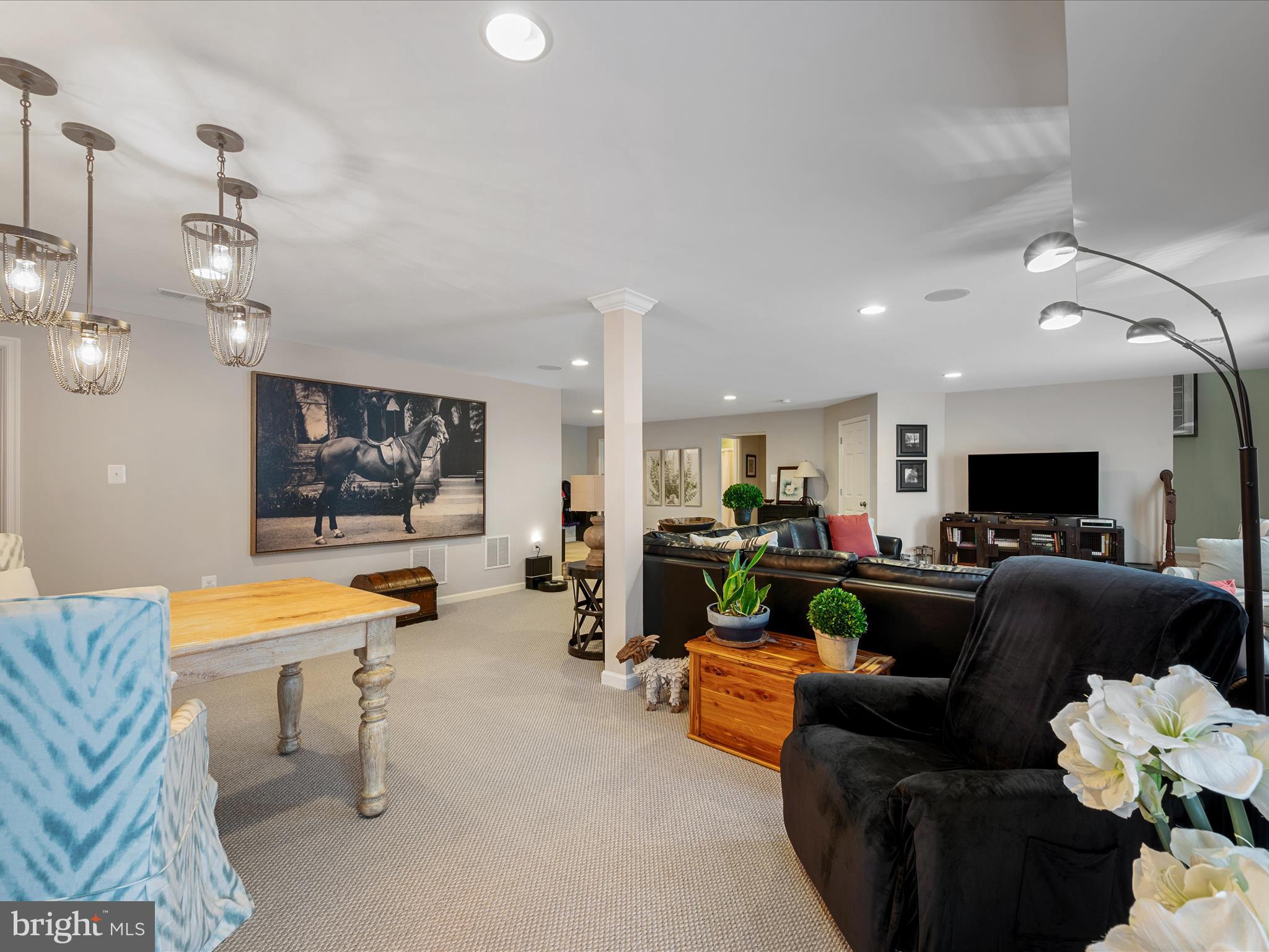 SOUTHERN HILLS - Residential