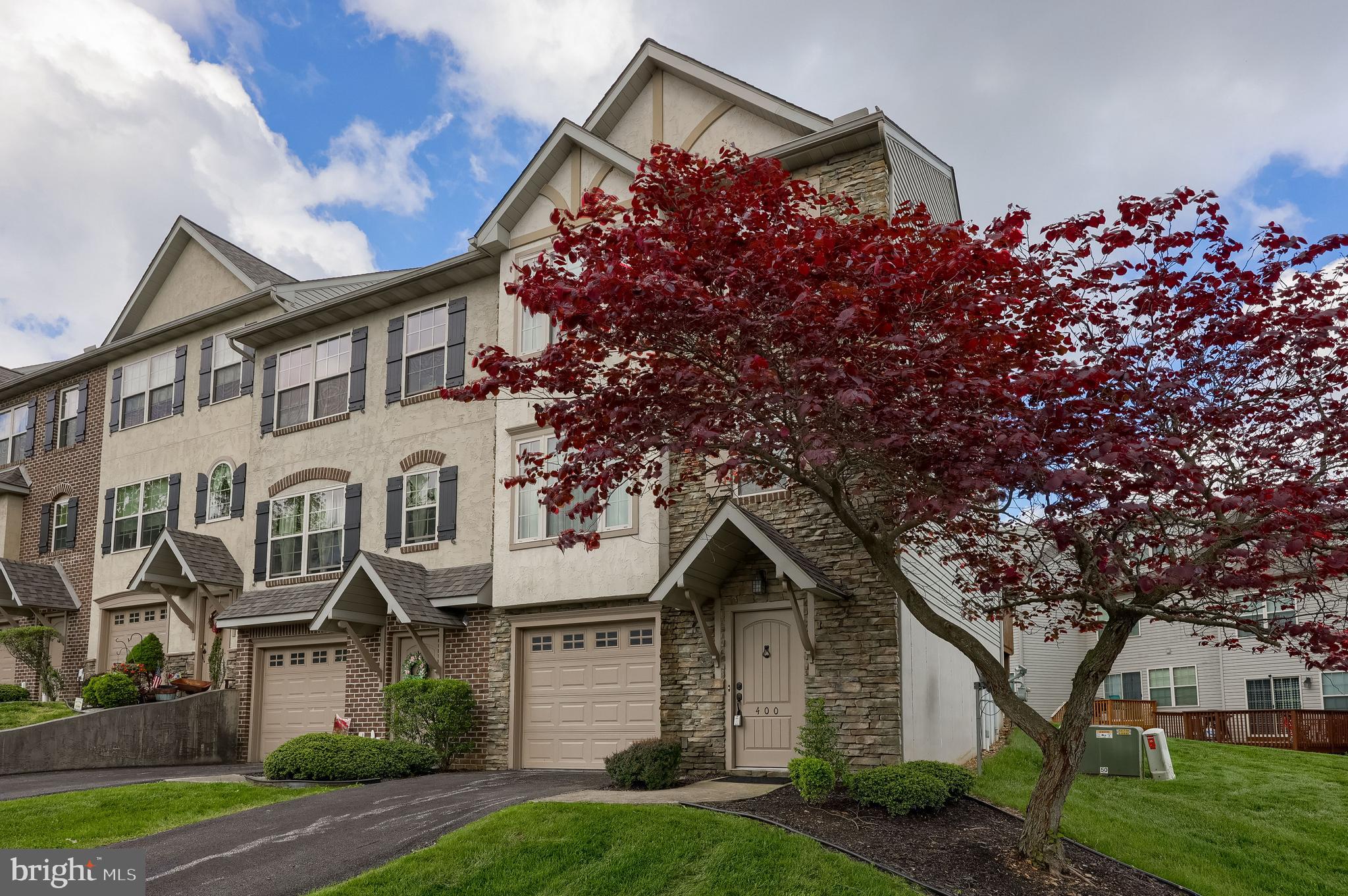 CARRIAGE CROSSINGS - Residential