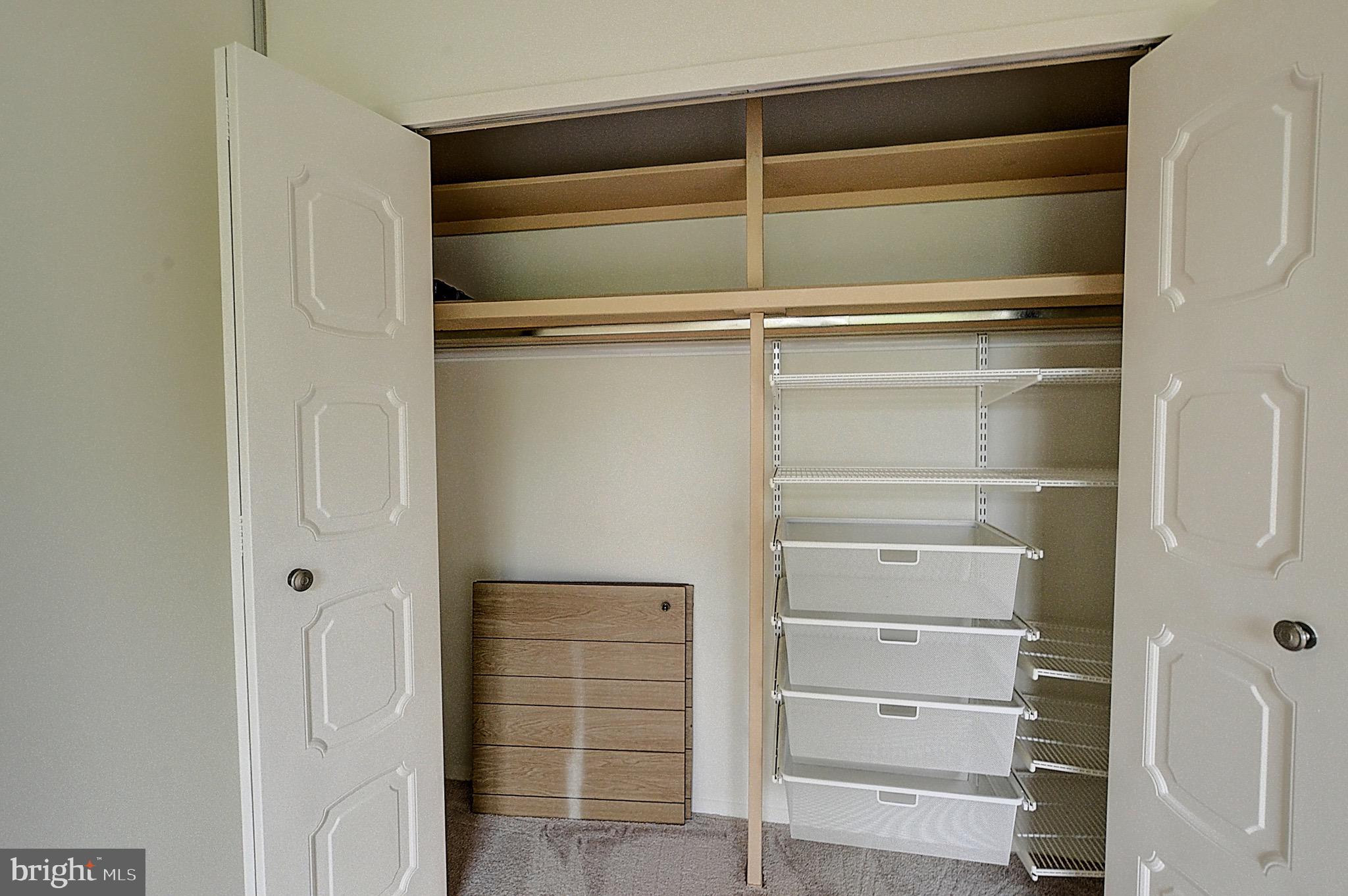 PROMENADE TOWERS - Residential