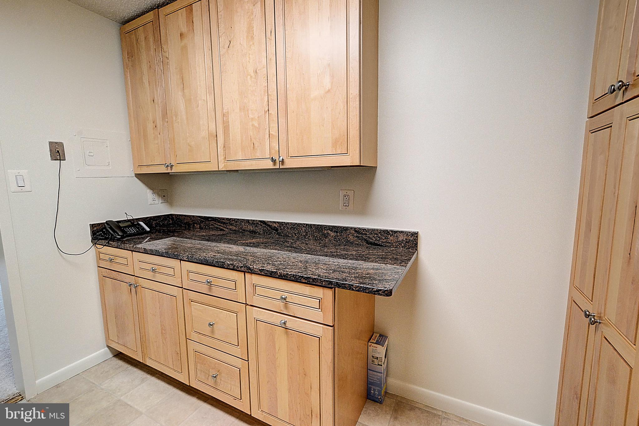 PROMENADE TOWERS - Residential