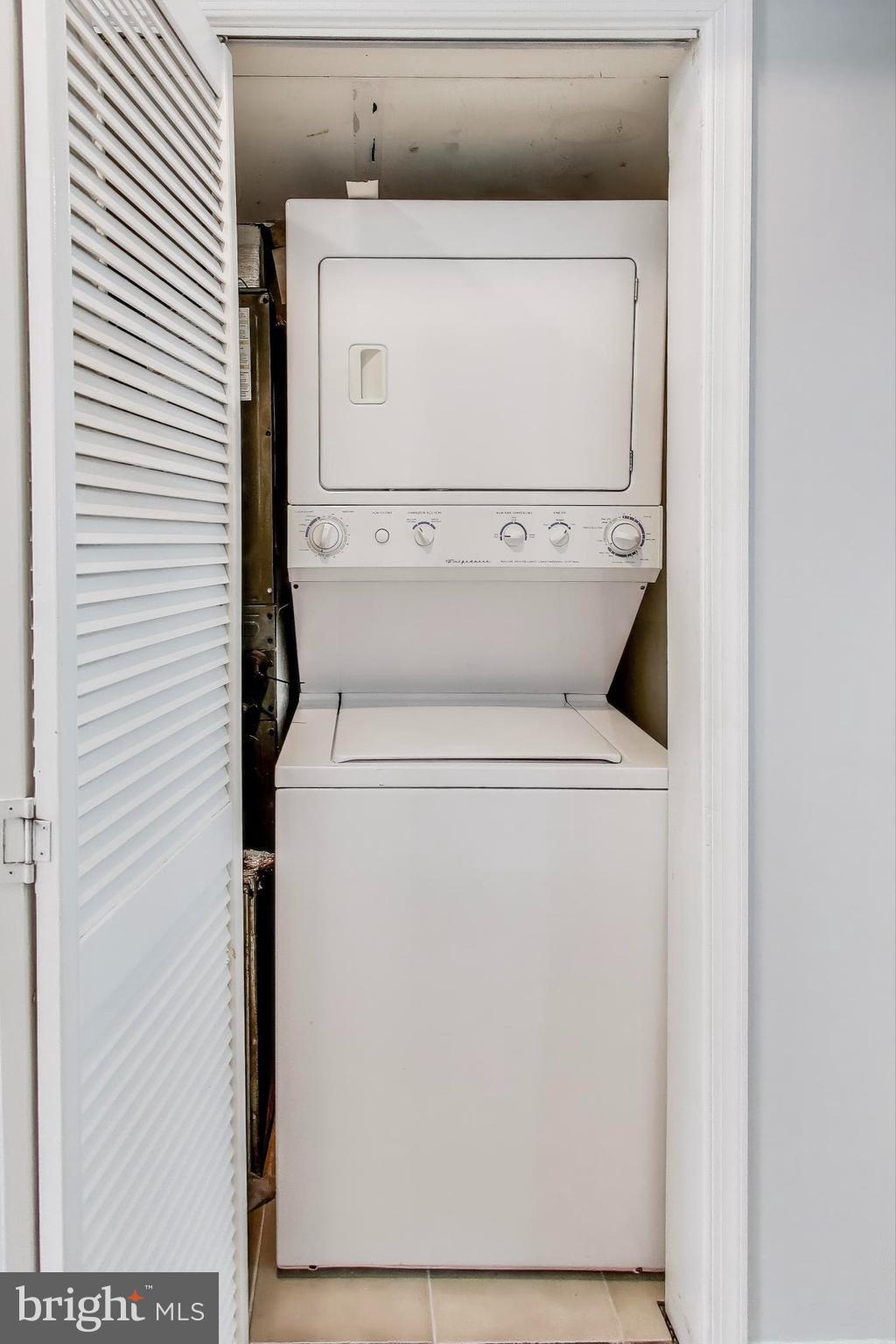 2817 7TH STREET NE 2