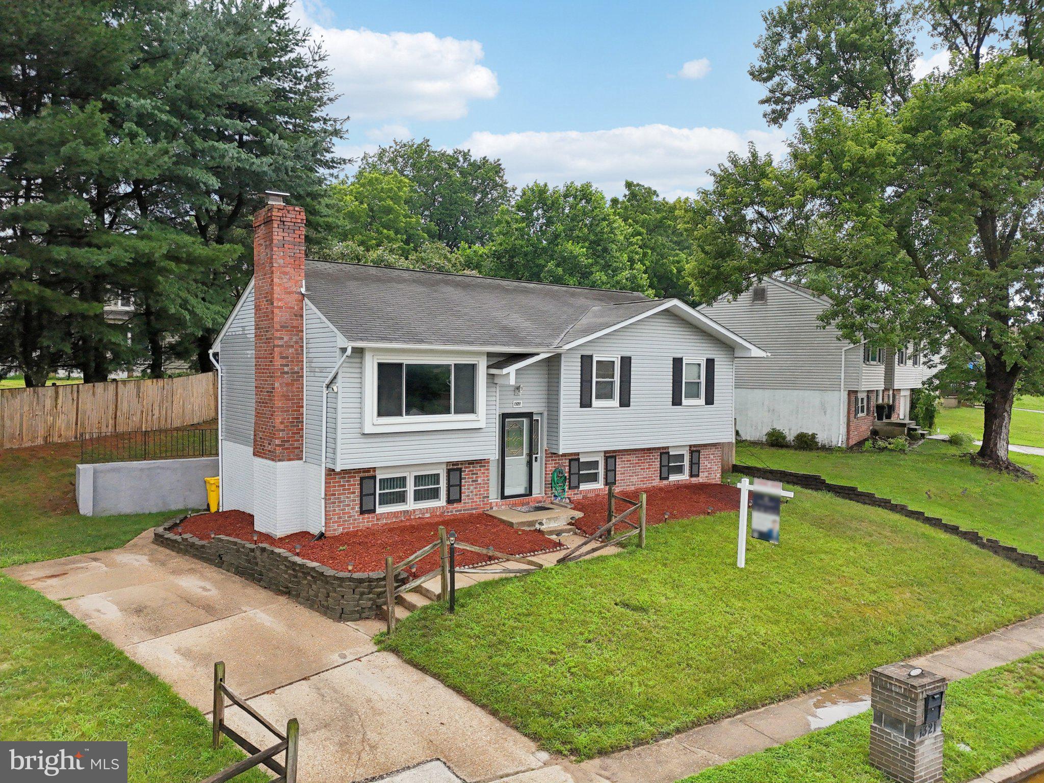 1321 CRAGHILL COURT