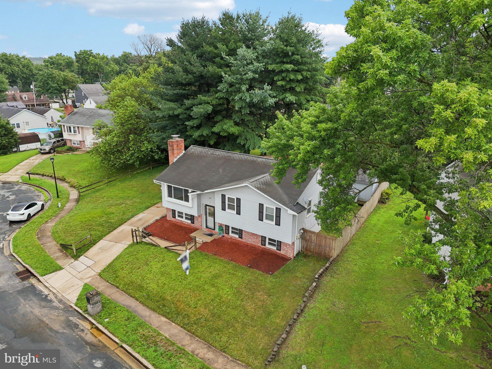 1321 CRAGHILL COURT