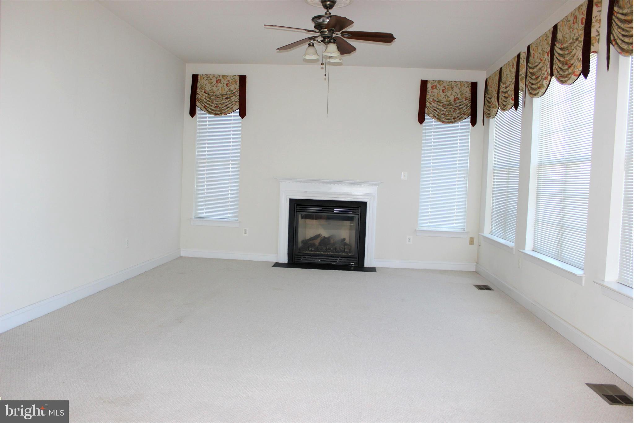 PEMBROOKE - Residential Lease