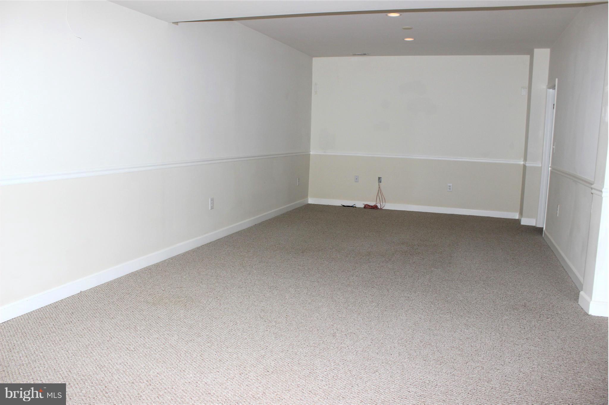 PEMBROOKE - Residential Lease