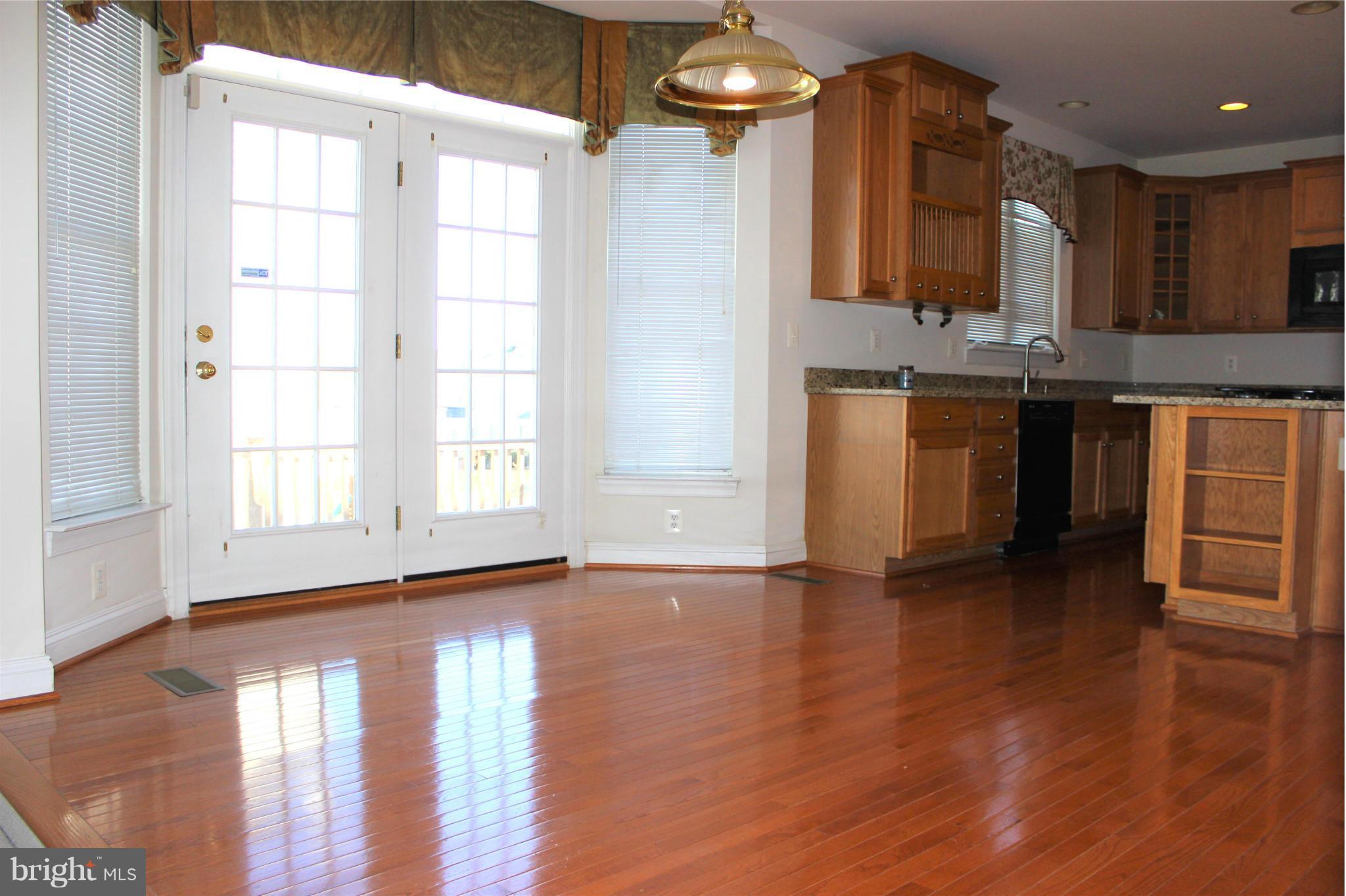 PEMBROOKE - Residential Lease