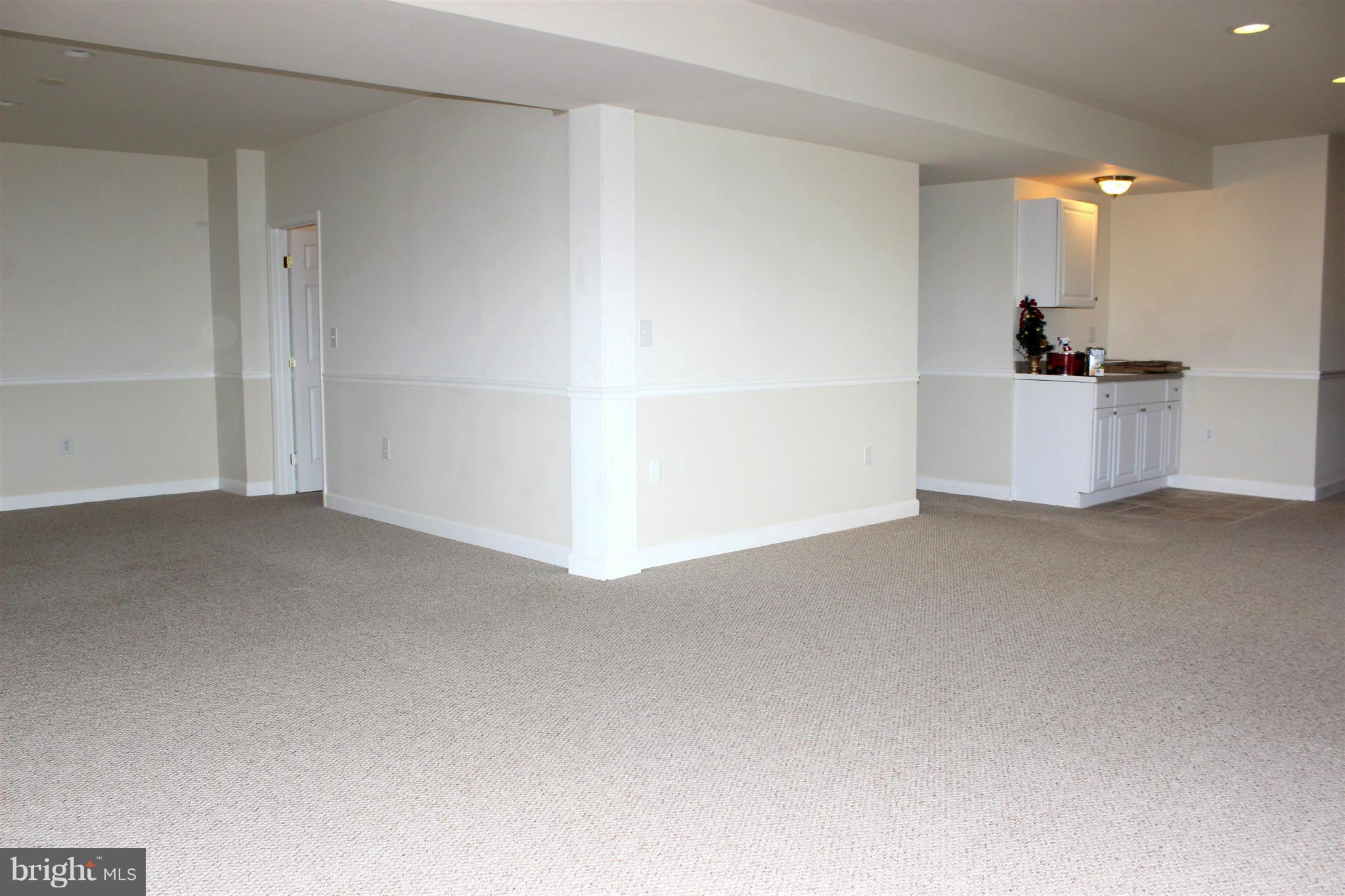 PEMBROOKE - Residential Lease