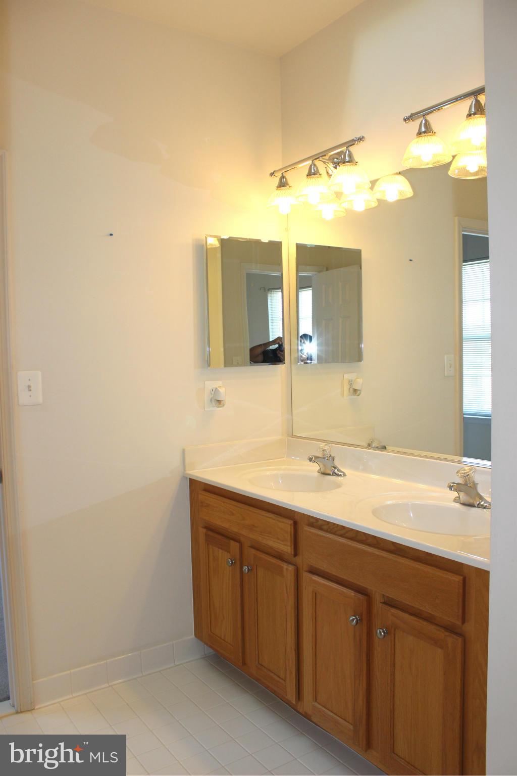 PEMBROOKE - Residential Lease