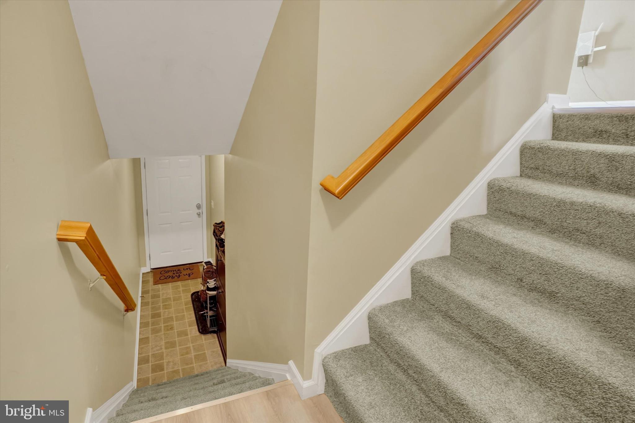 2705 STEEPLE CHASE DRIVE