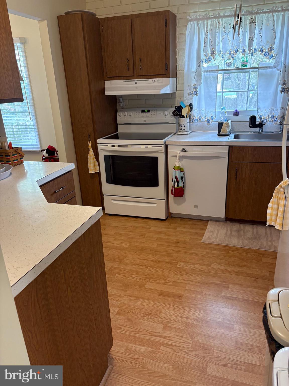 CROFTON MEADOWS - Residential