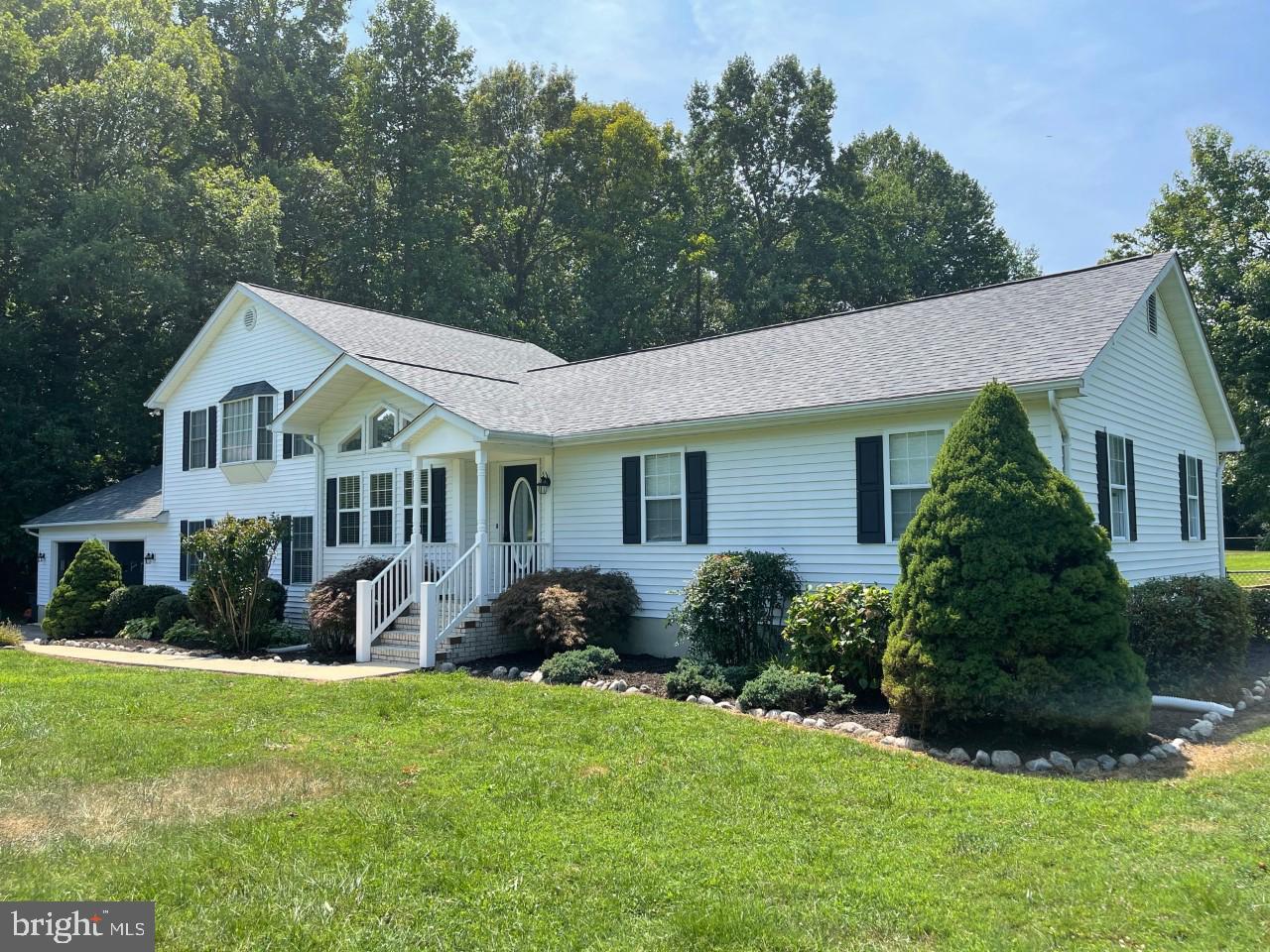 LAUREL GROVE ESTATES - Residential