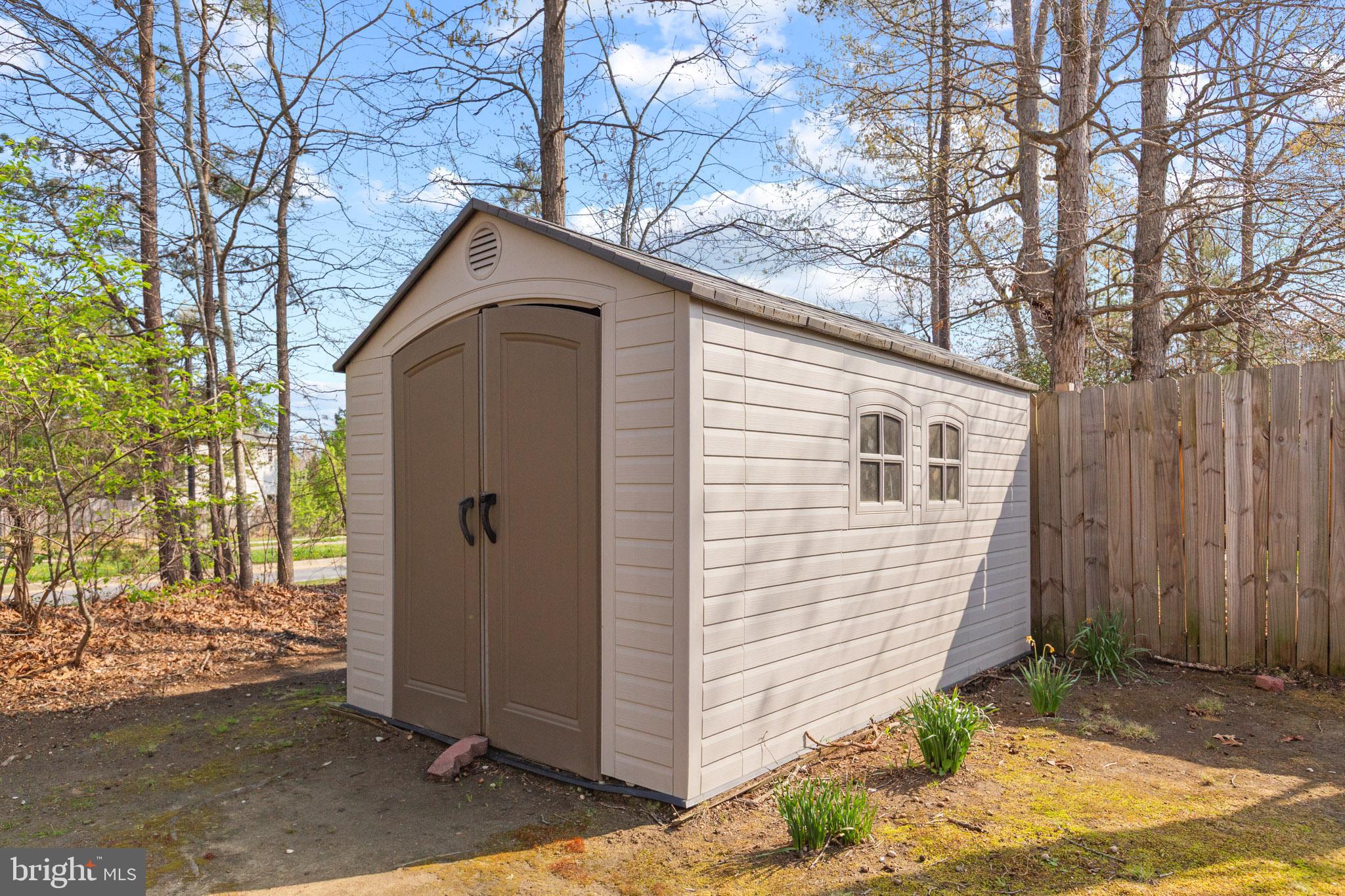 LAUREL GLEN - Residential