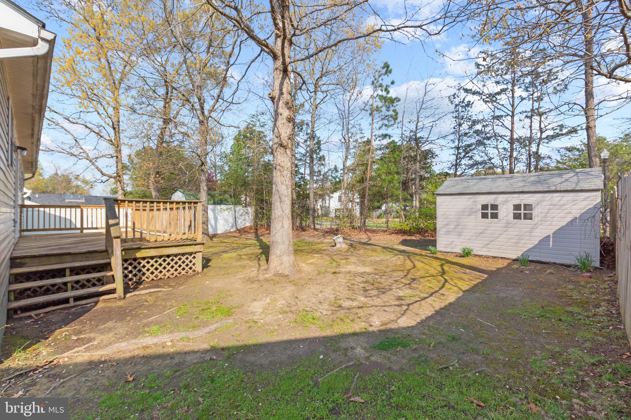 LAUREL GLEN - Residential