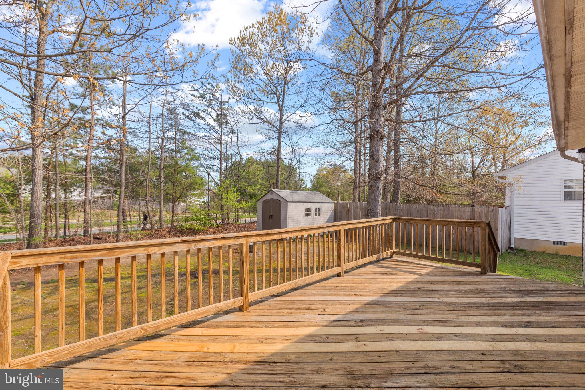 LAUREL GLEN - Residential