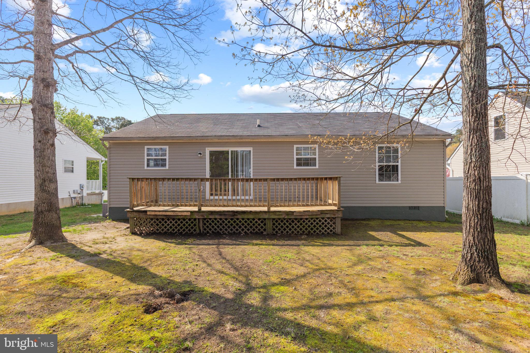 LAUREL GLEN - Residential