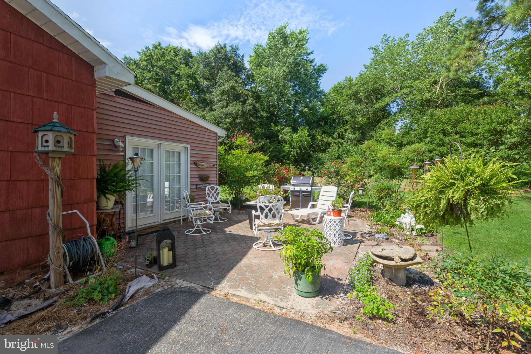 SANDY POINT - Residential