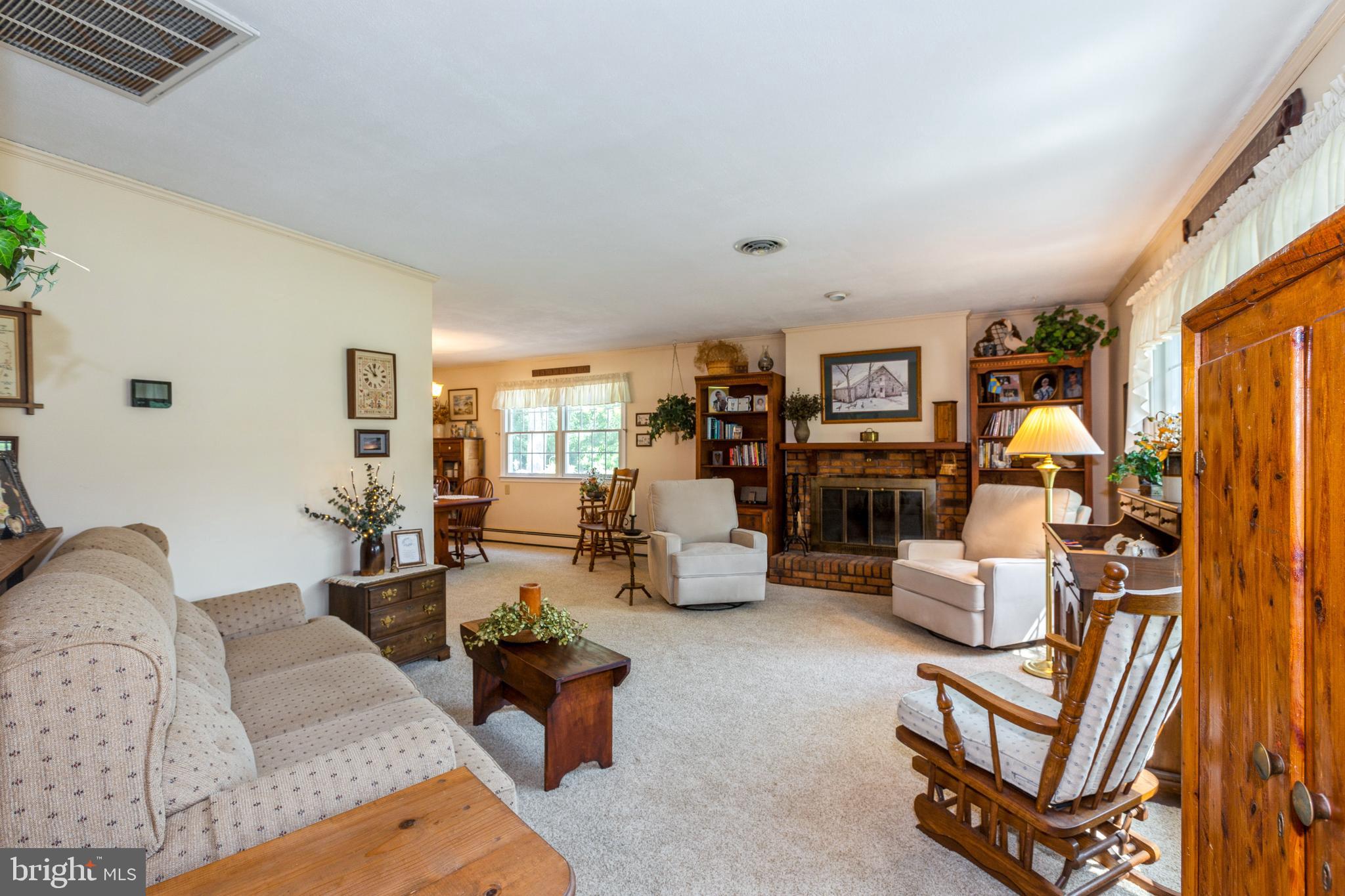 SANDY POINT - Residential