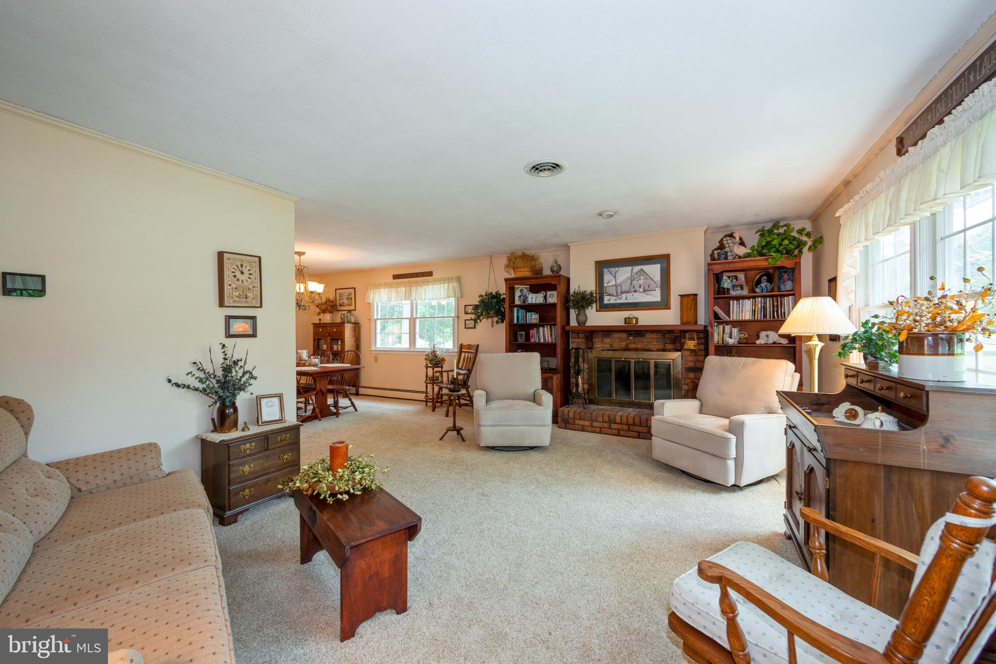 SANDY POINT - Residential