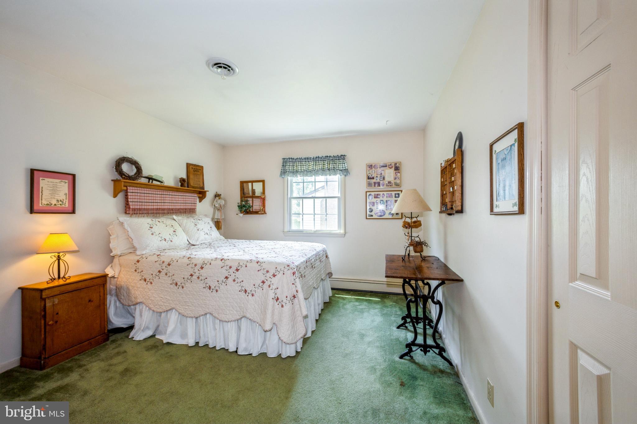 SANDY POINT - Residential