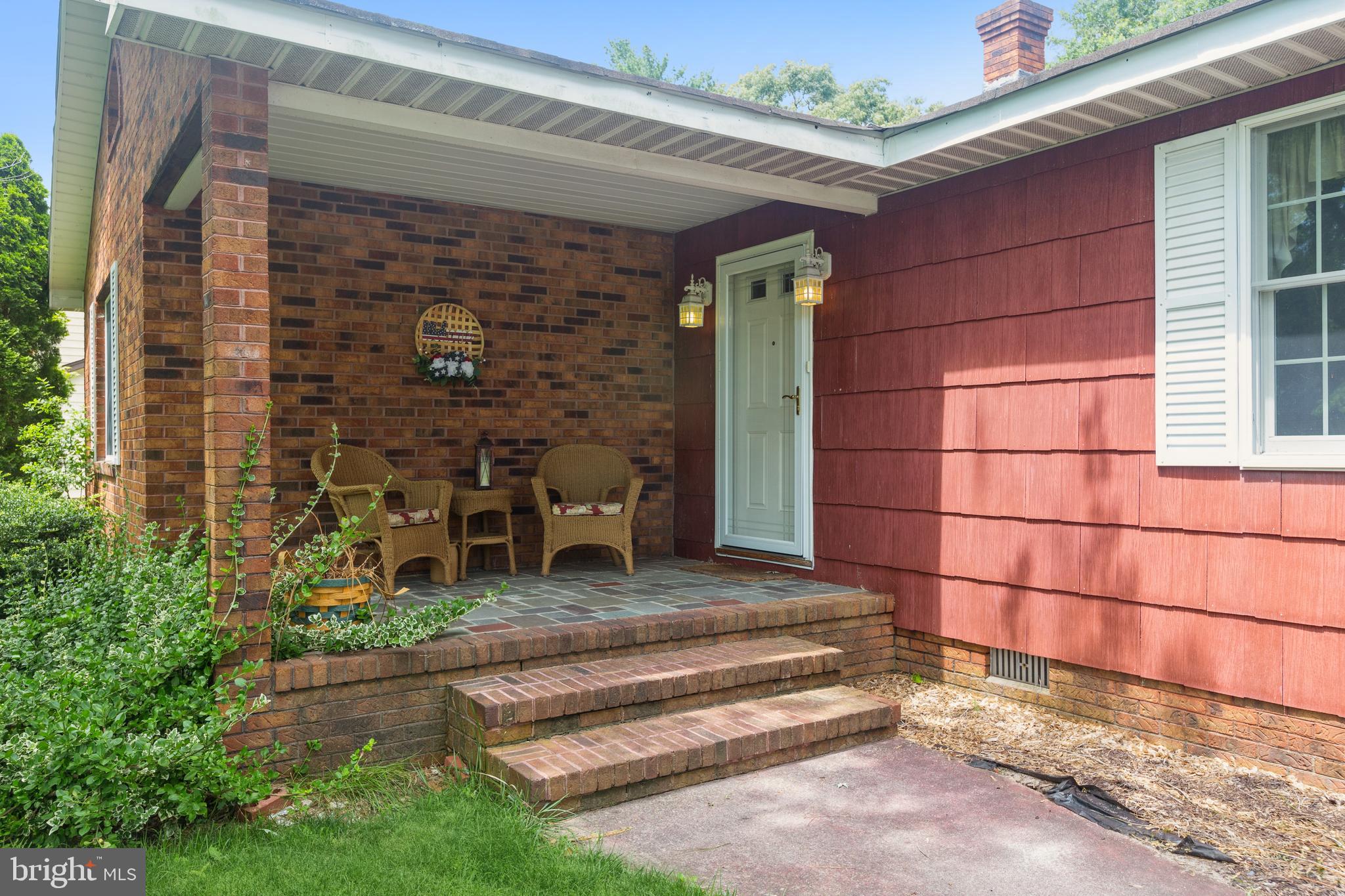 SANDY POINT - Residential